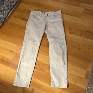 Haggar Men’s khaki pants 32/34 (slim fit)